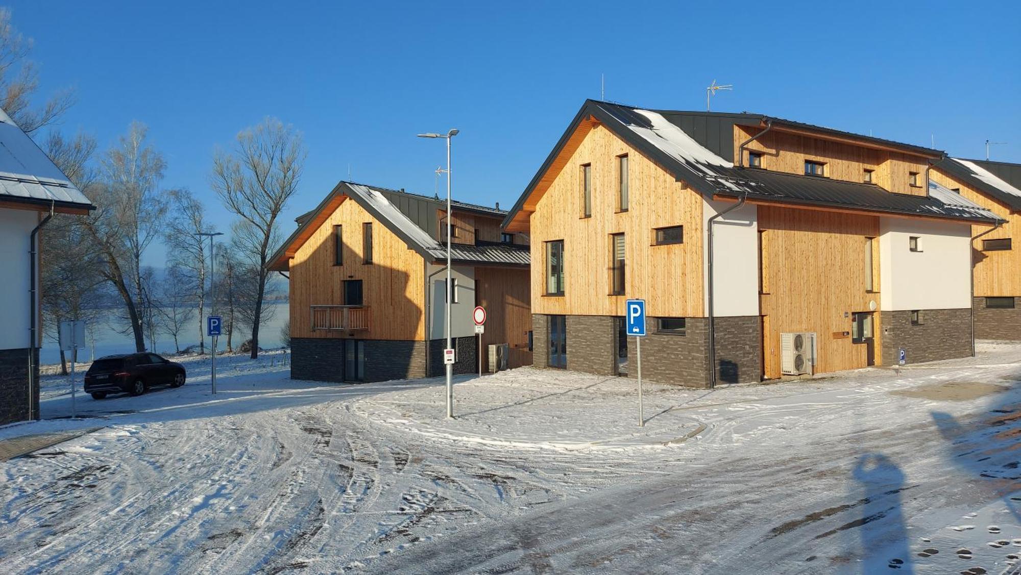 Lipno Apartments Bergmax, Ski Areal Lipno 16Min Dojezd - Resort Male Lipno S Terasou A Zahradkou, Parking Free Černá v Pošumaví Eksteriør bilde
