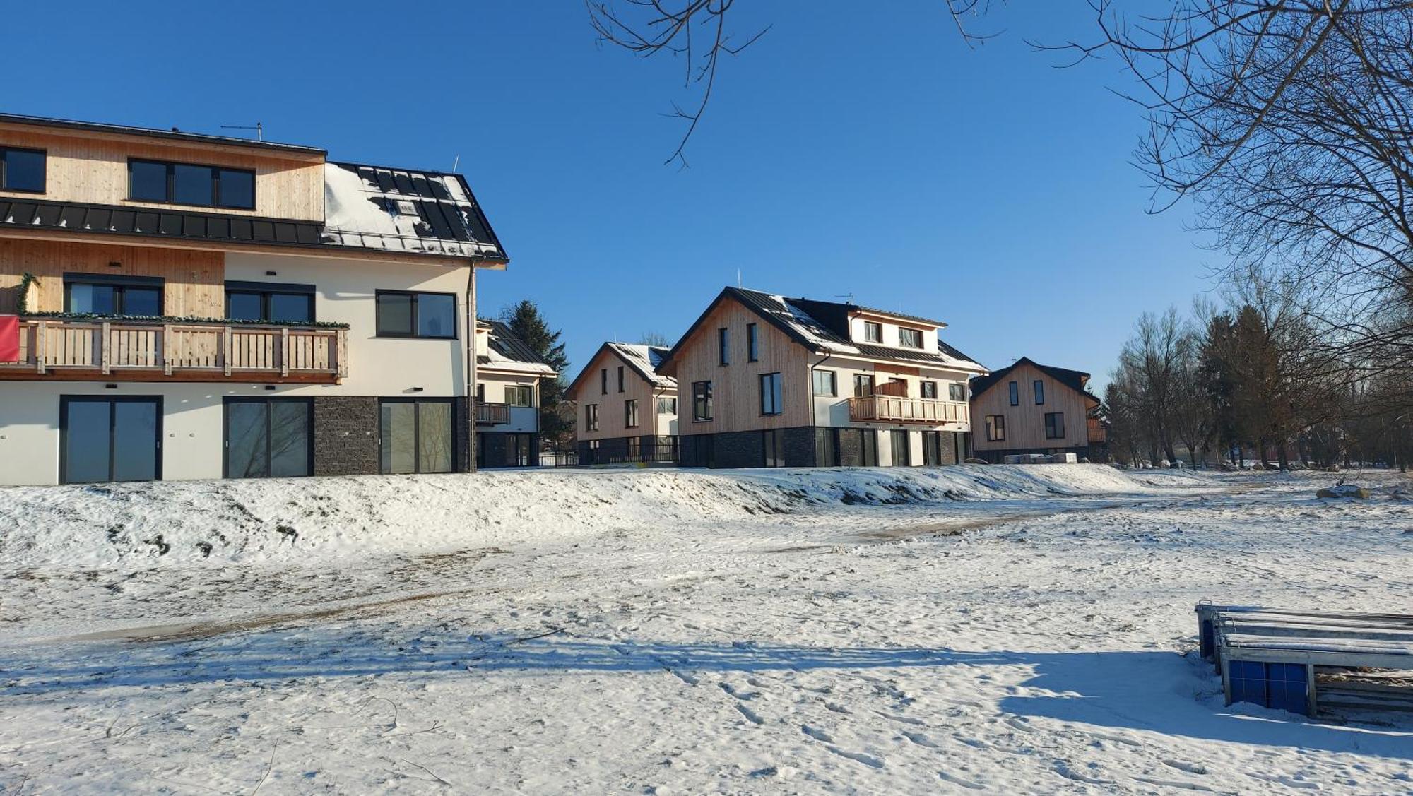 Lipno Apartments Bergmax, Ski Areal Lipno 16Min Dojezd - Resort Male Lipno S Terasou A Zahradkou, Parking Free Černá v Pošumaví Eksteriør bilde