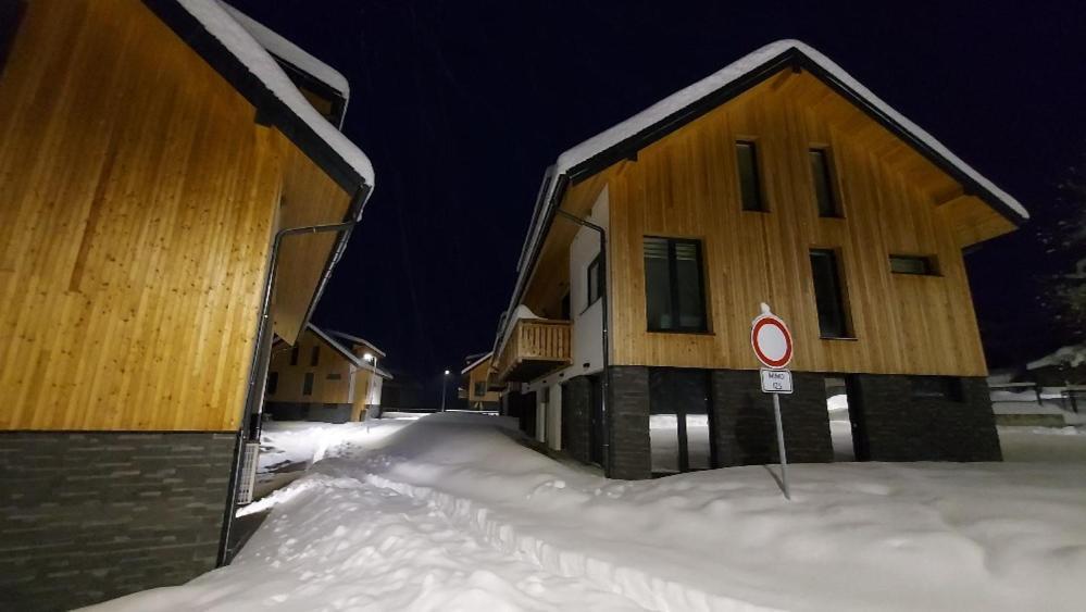 Lipno Apartments Bergmax, Ski Areal Lipno 16Min Dojezd - Resort Male Lipno S Terasou A Zahradkou, Parking Free Černá v Pošumaví Eksteriør bilde